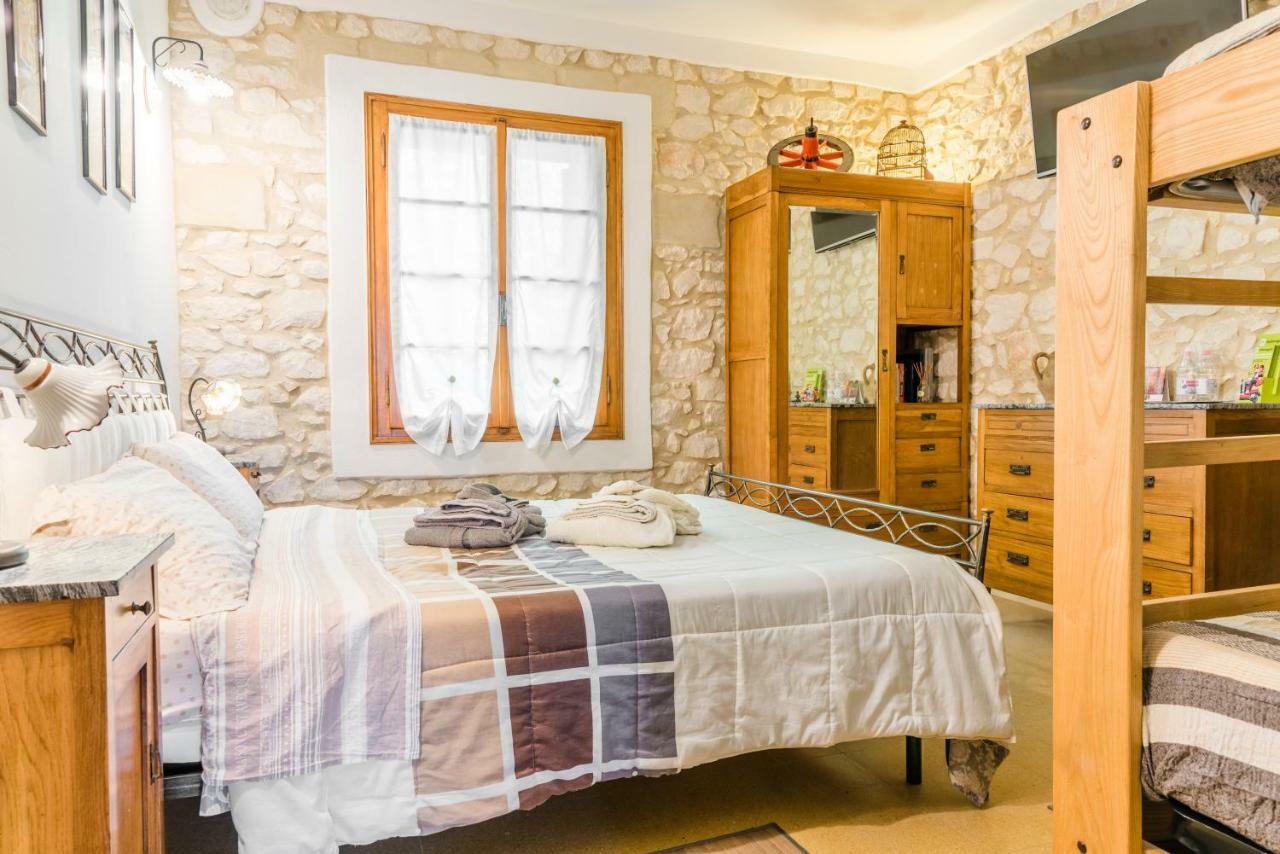 Relais Des Roches Bed & Breakfast Sona Exterior photo